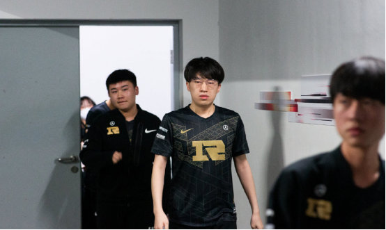 的本土球员 的本土球员