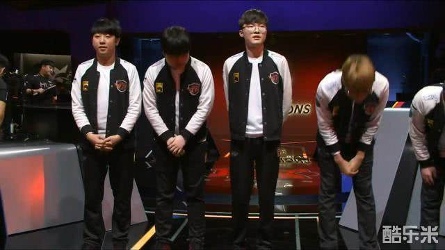 浓墨重彩的 浓墨重彩的