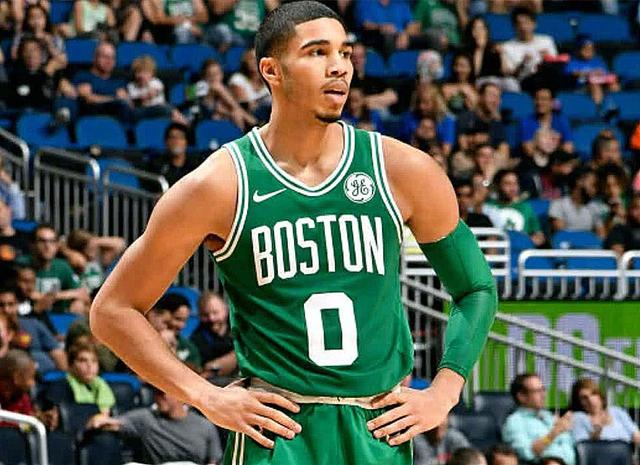 与会专家普 与会专家普